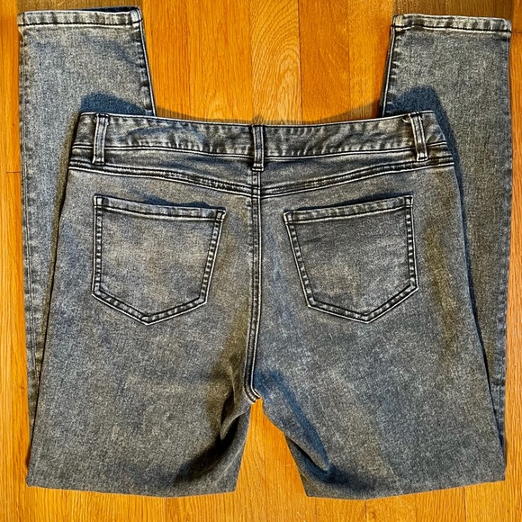 CAbi Jeans #966 Black Stonewashed - Picture 2 of 5